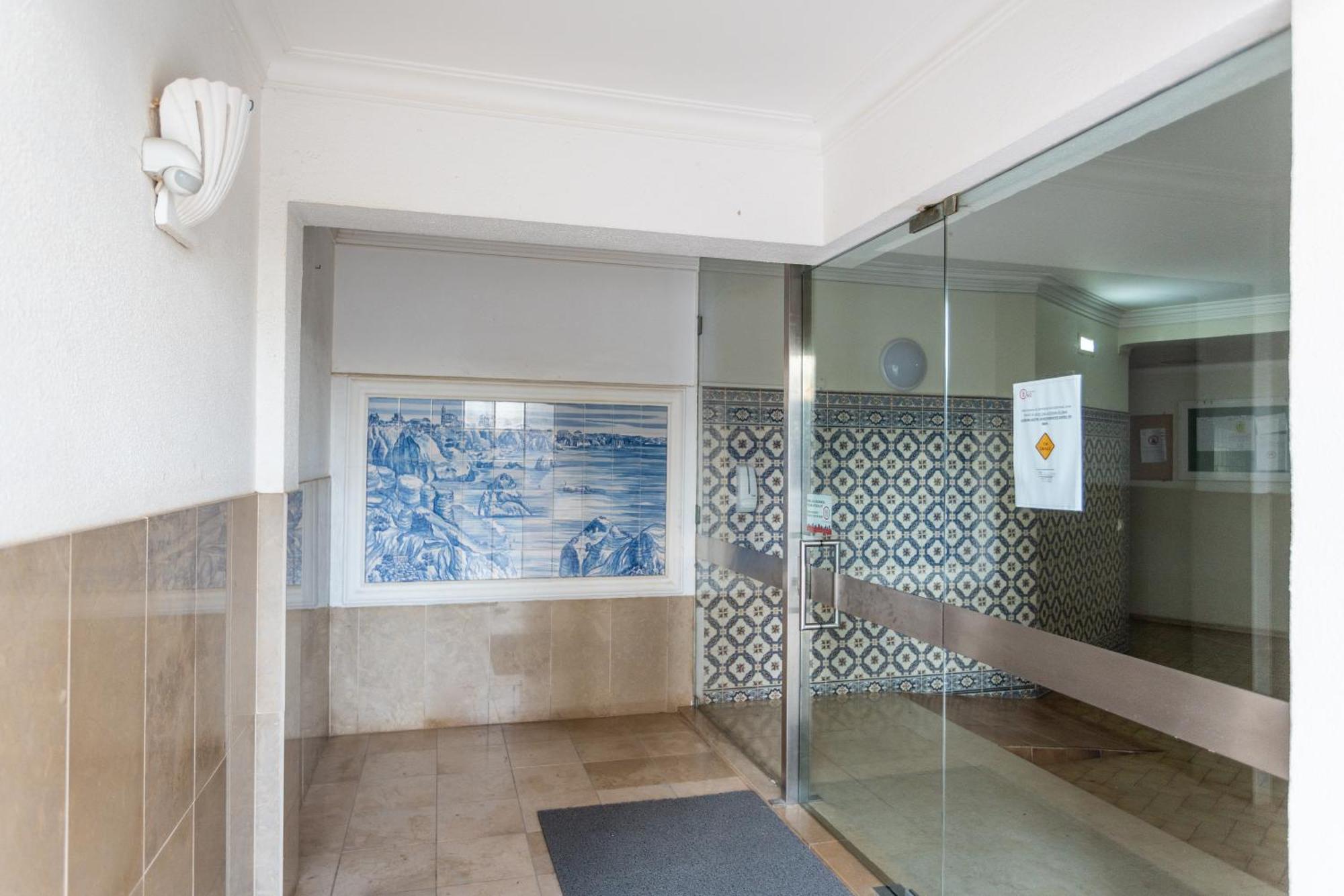 Bnb Homes Praia Da Rocha Beach Bright Apartment 50 M Away From The Ocean Portimao Bagian luar foto