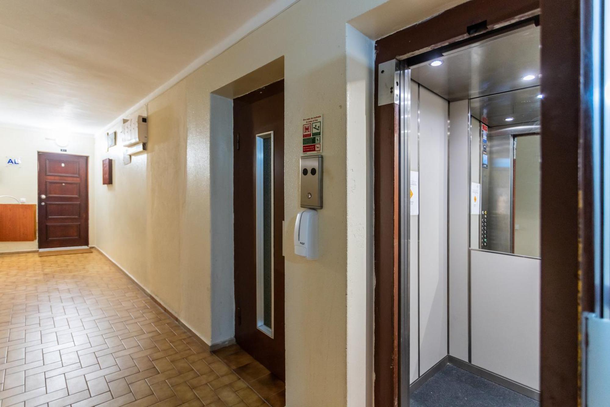 Bnb Homes Praia Da Rocha Beach Bright Apartment 50 M Away From The Ocean Portimao Bagian luar foto